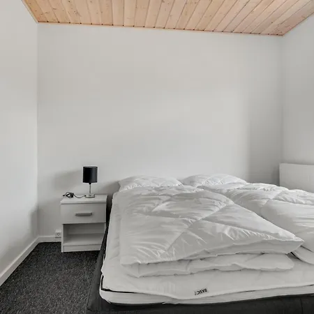 3 Bedroom Awesome In Dom wakacyjny *