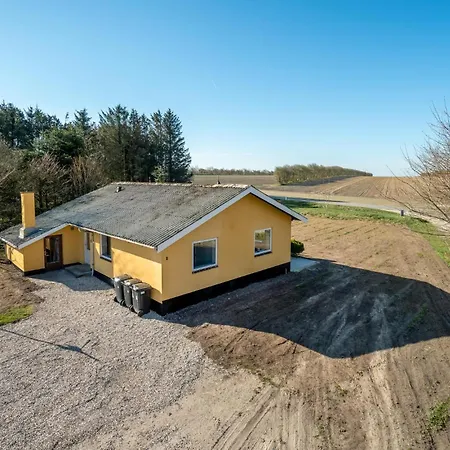 3 Bedroom Awesome In Prázdninový dům *